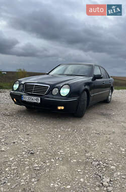 Седан Mercedes-Benz E-Class 2001 в 