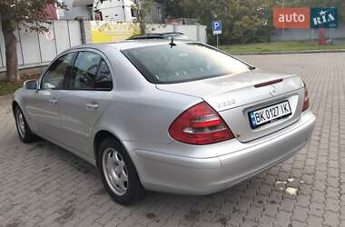 Седан Mercedes-Benz E-Class 2005 в 
