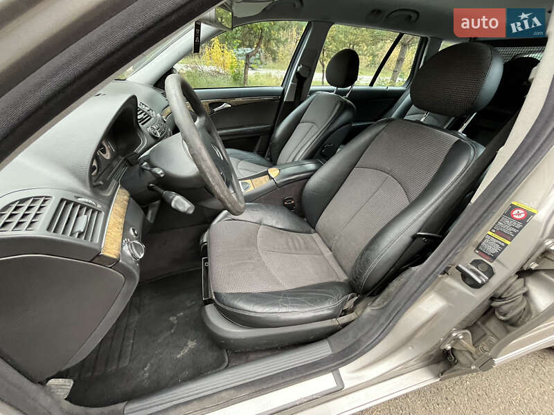Универсал Mercedes-Benz E-Class 2003 в Костополе