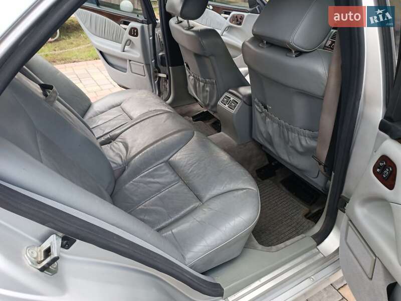 Седан Mercedes-Benz E-Class 1995 в Черновцах