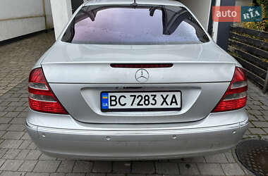 Седан Mercedes-Benz E-Class 2004 в  фото 4 Седан Mercedes-Benz E-Class 2004 в