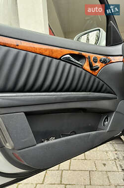 Седан Mercedes-Benz E-Class 2004 в  фото 17 Седан Mercedes-Benz E-Class 2004 в