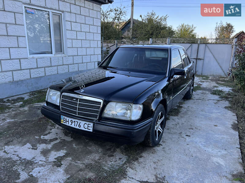 Mercedes-Benz E-Class 1994