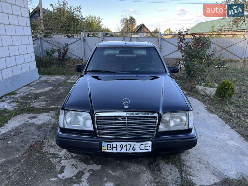 Седан Mercedes-Benz E-Class 1994 в Измаиле