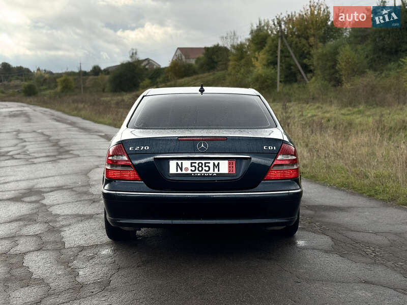Седан Mercedes-Benz E-Class 2004 в Рівному