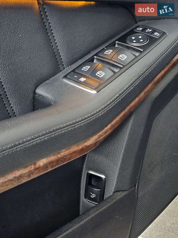 Универсал Mercedes-Benz E-Class 2012 в Львове