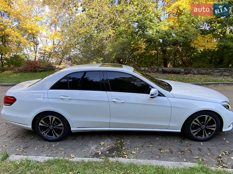 Седан Mercedes-Benz E-Class 2014 в Киеве