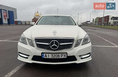 Седан Mercedes-Benz E-Class 2011 в 