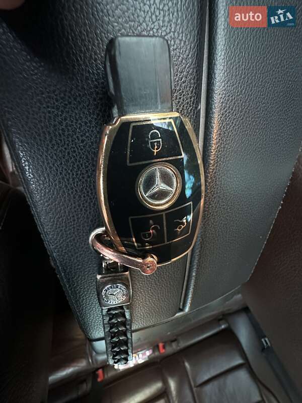 Седан Mercedes-Benz E-Class 2011 в Заставній фото 7 Седан Mercedes-Benz E-Class 2011 в Заставній