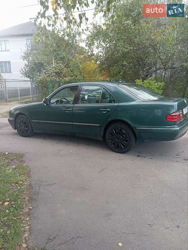 Седан Mercedes-Benz E-Class 1999 в Калуші
