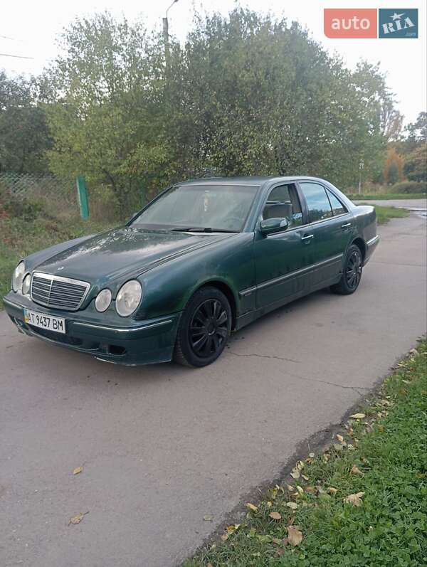 Седан Mercedes-Benz E-Class 1999 в Калуші
