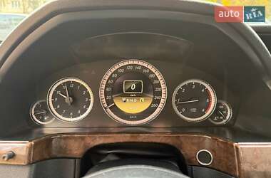 Седан Mercedes-Benz E-Class 2011 в  фото 14 Седан Mercedes-Benz E-Class 2011 в