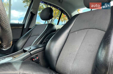 Седан Mercedes-Benz E-Class 2003 в 