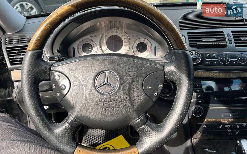 Седан Mercedes-Benz E-Class 2003 в Коломые фото 12 Седан Mercedes-Benz E-Class 2003 в Коломые