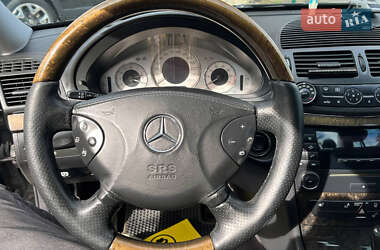 Седан Mercedes-Benz E-Class 2003 в 