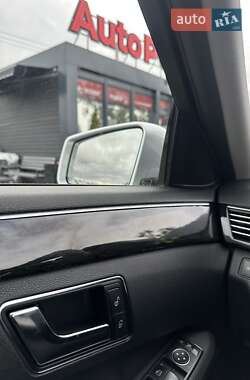 Універсал Mercedes-Benz E-Class 2012 в 