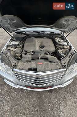 Універсал Mercedes-Benz E-Class 2012 в 