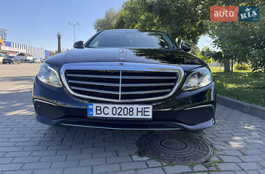 Седан Mercedes-Benz E-Class 2017 в 