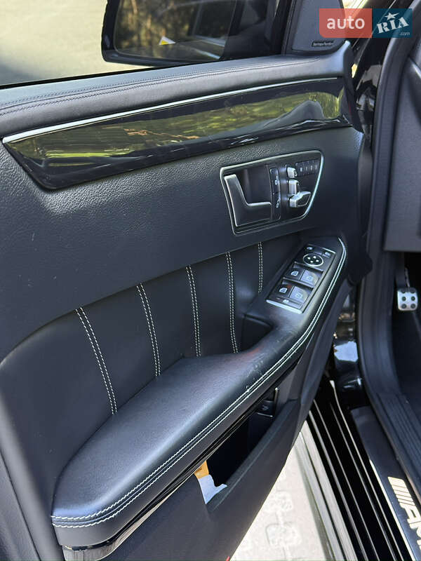 Седан Mercedes-Benz E-Class 2013 в Киеве