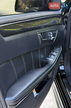 Седан Mercedes-Benz E-Class 2013 в 