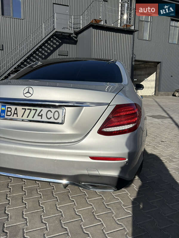 Седан Mercedes-Benz E-Class 2017 в Умани
