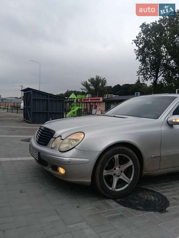 Mercedes-Benz E-Class 2003