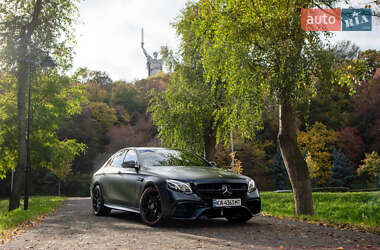 Седан Mercedes-Benz E-Class 2017 в 