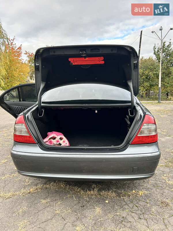 Седан Mercedes-Benz E-Class 2007 в Новодністровську