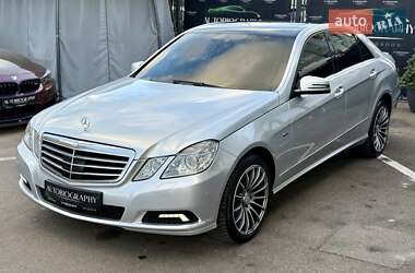 Седан Mercedes-Benz E-Class 2009 в 