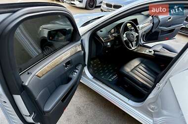 Седан Mercedes-Benz E-Class 2009 в 