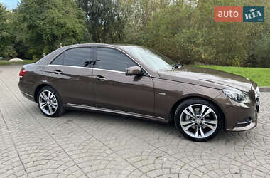 Седан Mercedes-Benz E-Class 2015 в 