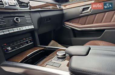 Седан Mercedes-Benz E-Class 2015 в 
