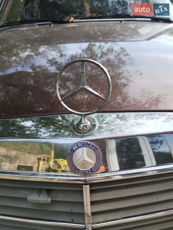 Седан Mercedes-Benz E-Class 1985 в Черновцах фото 4 Седан Mercedes-Benz E-Class 1985 в Черновцах