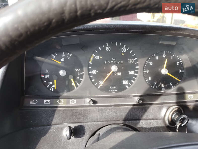 Седан Mercedes-Benz E-Class 1985 в Черновцах фото 11 Седан Mercedes-Benz E-Class 1985 в Черновцах