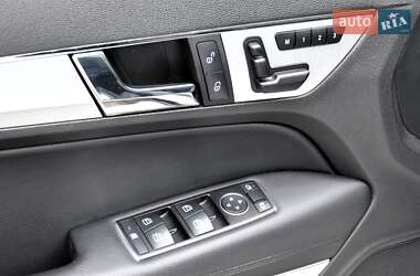 Купе Mercedes-Benz E-Class 2012 в 