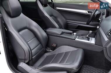 Купе Mercedes-Benz E-Class 2012 в 