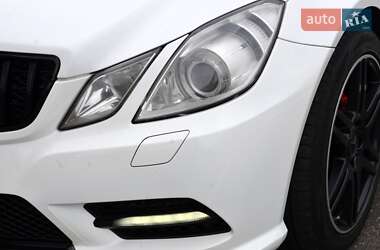 Купе Mercedes-Benz E-Class 2012 в 