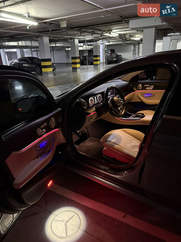 Седан Mercedes-Benz E-Class 2019 в Києві