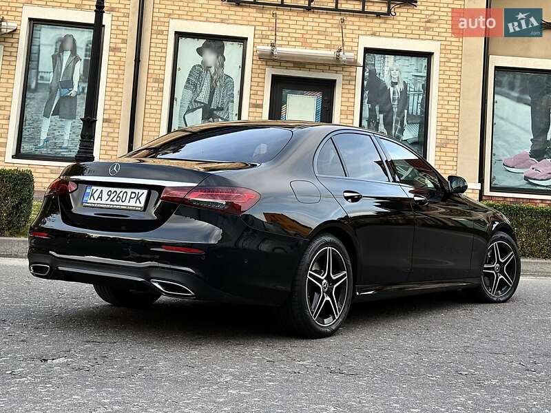 Седан Mercedes-Benz E-Class 2021 в Киеве
