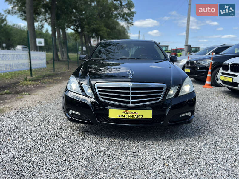 Седан Mercedes-Benz E-Class 2010 в Умани фото 6 Седан Mercedes-Benz E-Class 2010 в Умани