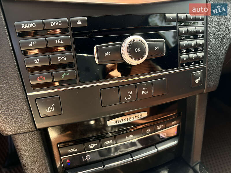 Седан Mercedes-Benz E-Class 2010 в Умани фото 15 Седан Mercedes-Benz E-Class 2010 в Умани