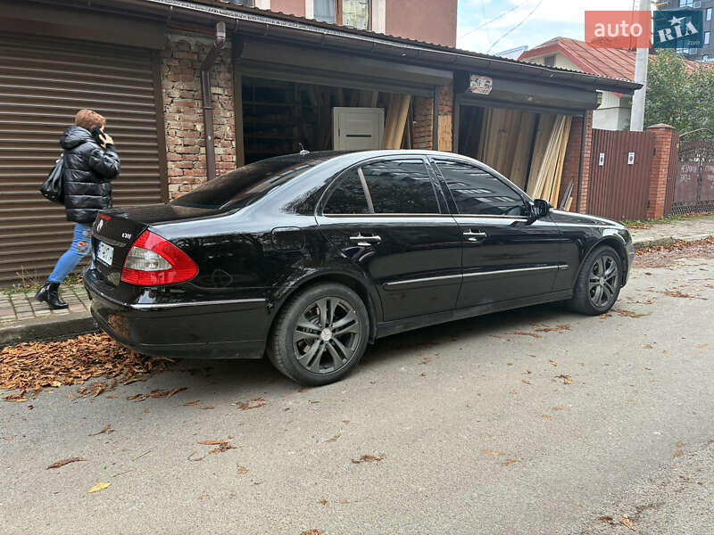 Седан Mercedes-Benz E-Class 2006 в Ивано-Франковске