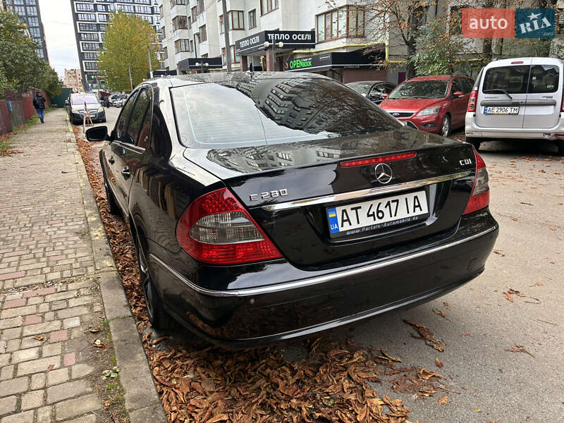 Седан Mercedes-Benz E-Class 2006 в Ивано-Франковске