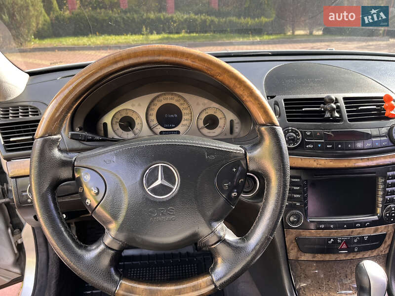 Седан Mercedes-Benz E-Class 2004 в Хмельницком