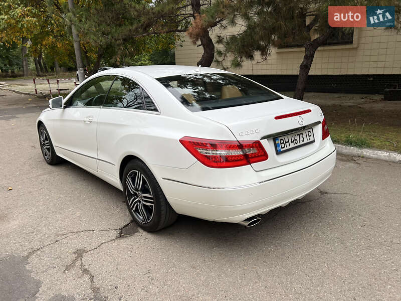 Купе Mercedes-Benz E-Class 2012 в Одесі