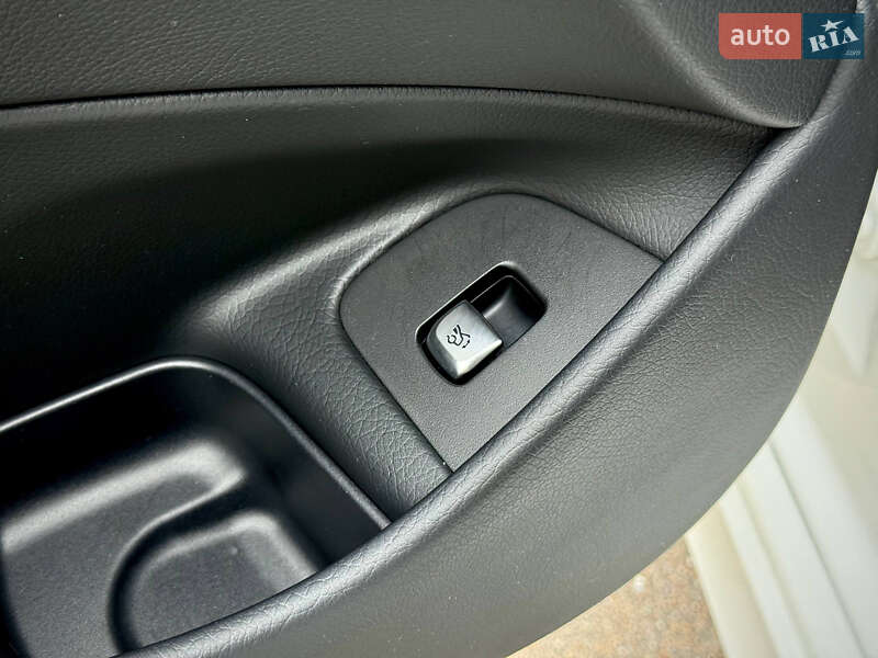 Седан Mercedes-Benz E-Class 2020 в Киеве фото 41 Седан Mercedes-Benz E-Class 2020 в Киеве