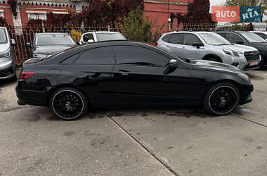 Купе Mercedes-Benz E-Class 2013 в 