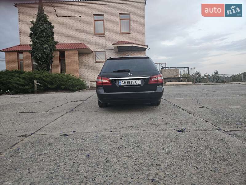 Універсал Mercedes-Benz E-Class 2011 в Дніпрі фото 3 Універсал Mercedes-Benz E-Class 2011 в Дніпрі