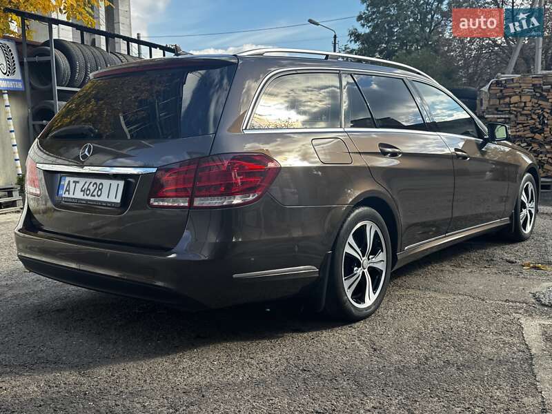Универсал Mercedes-Benz E-Class 2013 в Львове фото 8 Универсал Mercedes-Benz E-Class 2013 в Львове