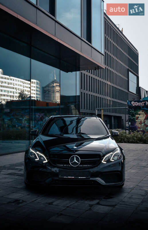 Седан Mercedes-Benz E-Class 2013 в Києві